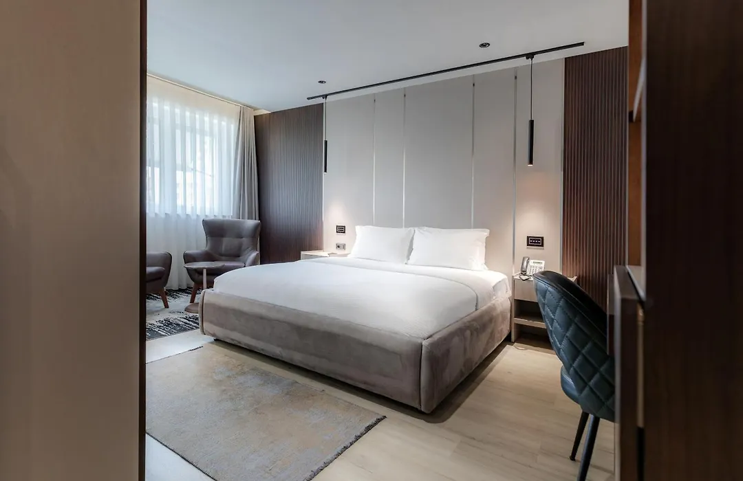 Emery Hotel-1