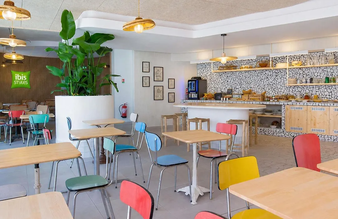 Ibis Styles Salon De Provence-1