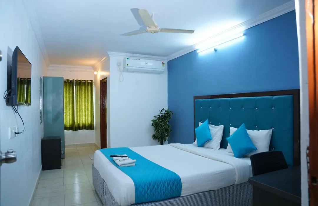 Hotel Cred Luxury Rooms Gachibowli,-1