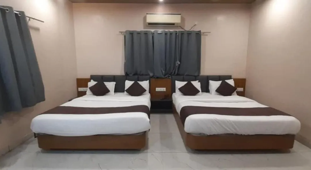 Hotel Purushottam-1