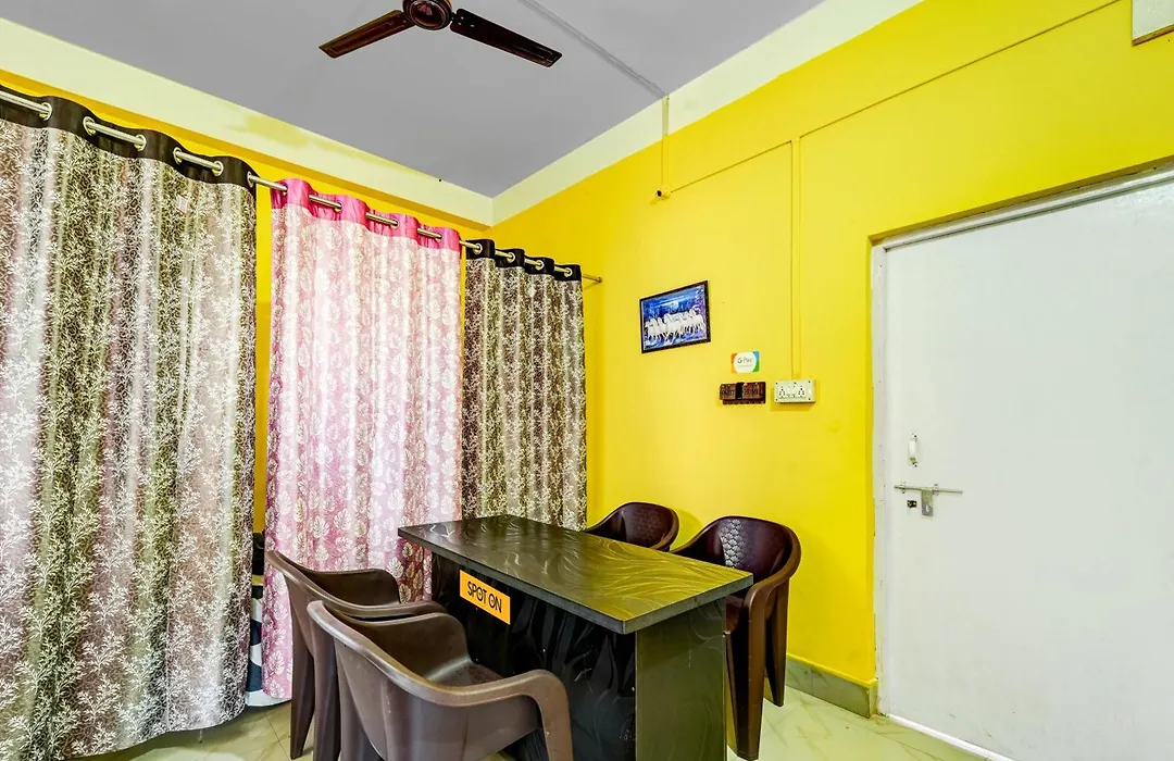 Hotel O Home Trimurti Guest House-1