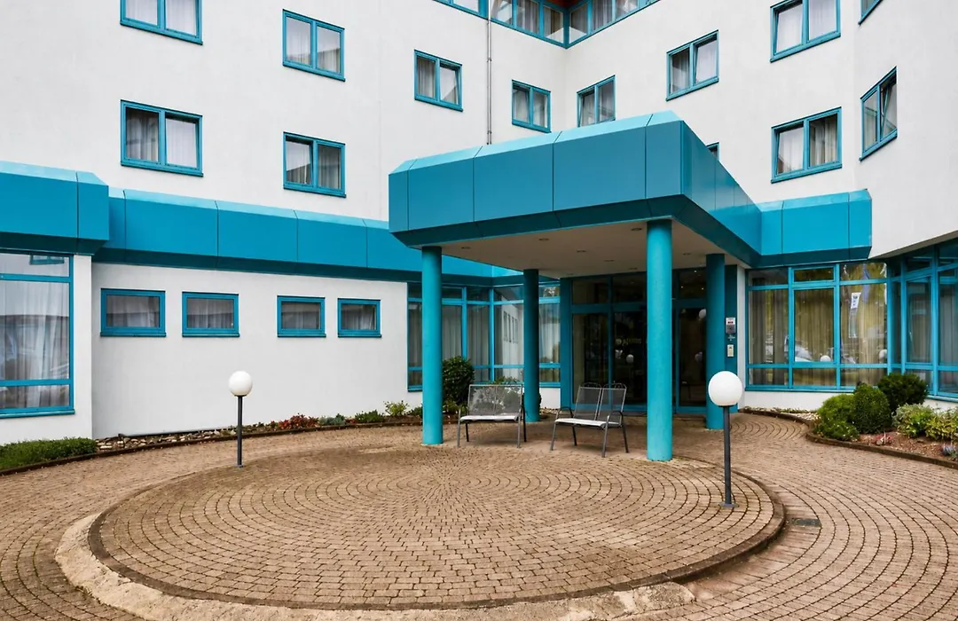 Sunday Hotel Stuttgart Herrenberg-1