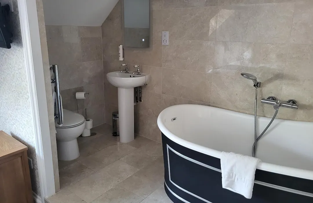 Three Salmons Hotel-1