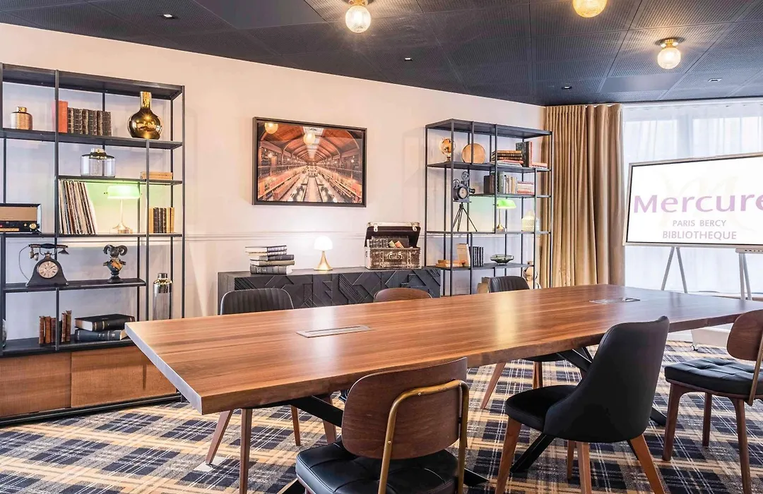 Mercure Paris Bercy Bibliotheque-1