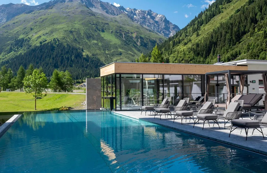 Das Vier Sport Und Wellnesshotel-1