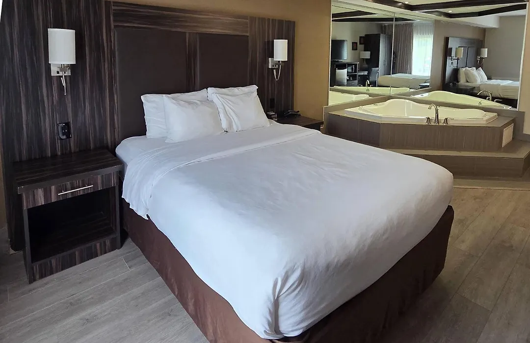 Comfort Inn Trenton-1