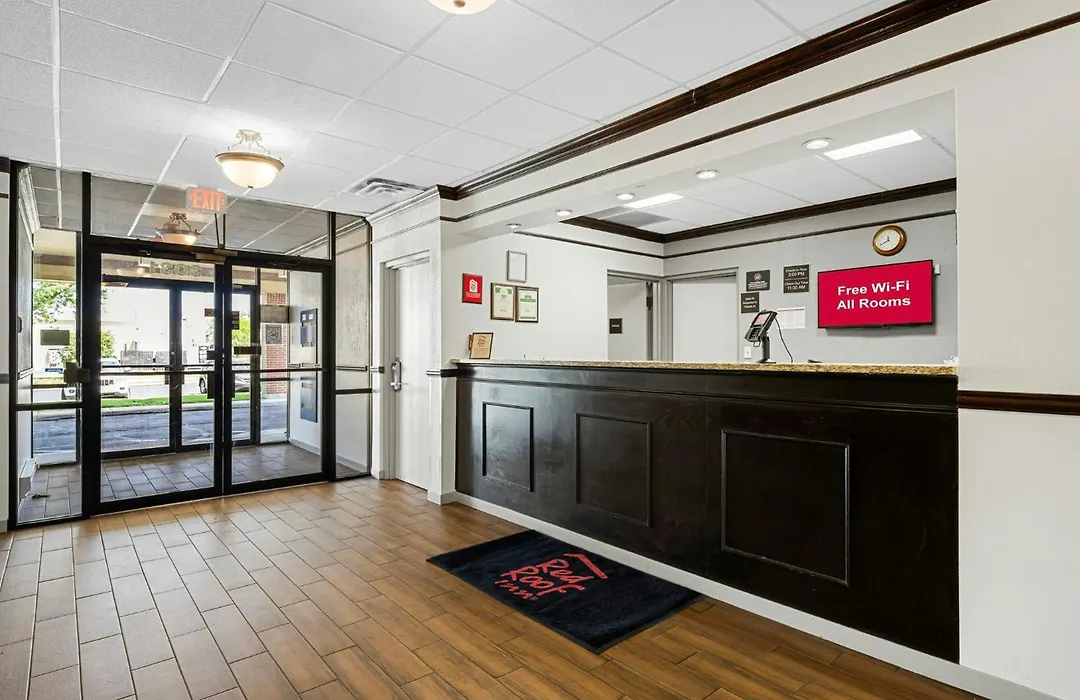 Red Roof Inn Gurnee - Waukegan-1