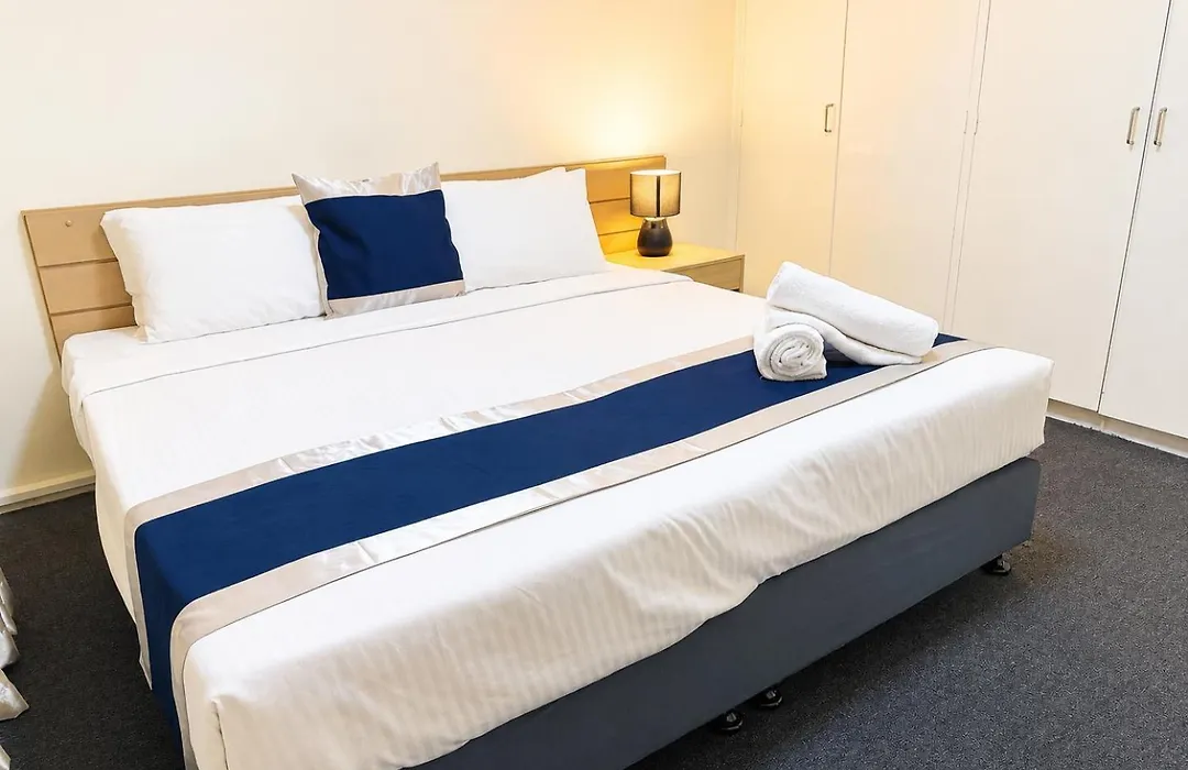 City Edge East Melbourne Apartment Hotel-1