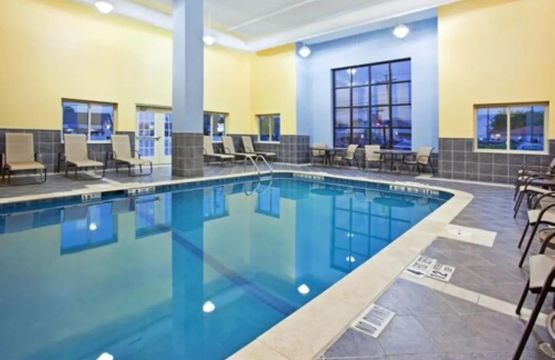 Holiday Inn Express & Suites Niagara Falls By Ihg-1