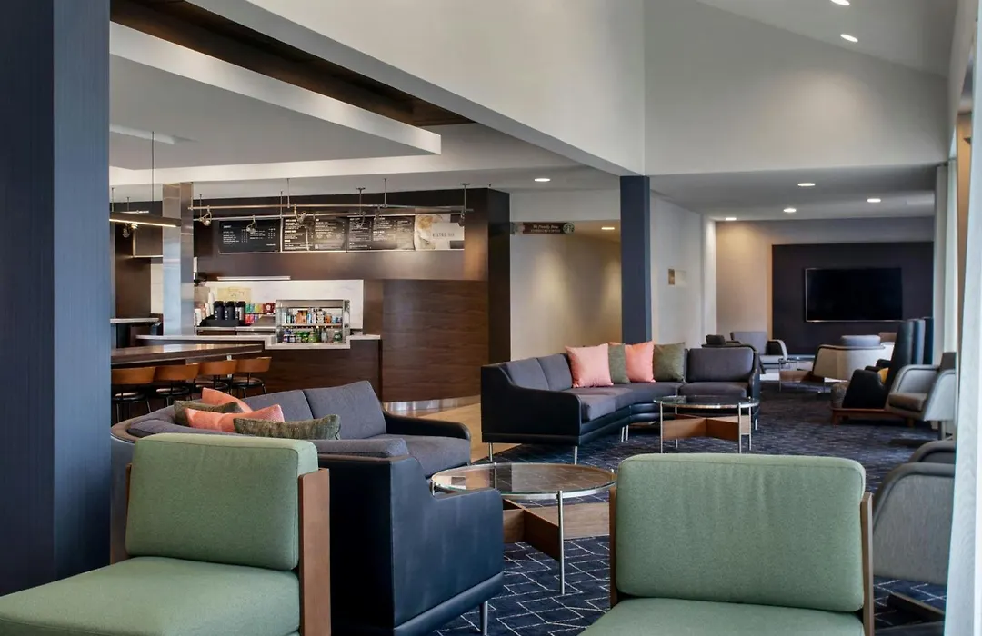 Courtyard By Marriott Pittsburgh Airport-1