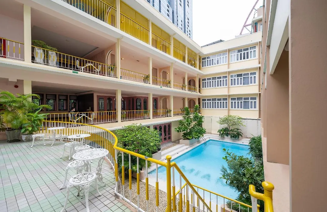 โรงแรมไมอามี่ กรุงเทพฯ-1