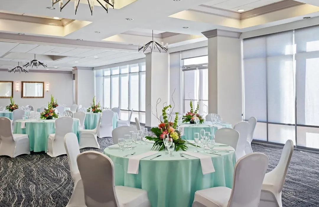 Crowne Plaza Melbourne-Oceanfront By Ihg-1