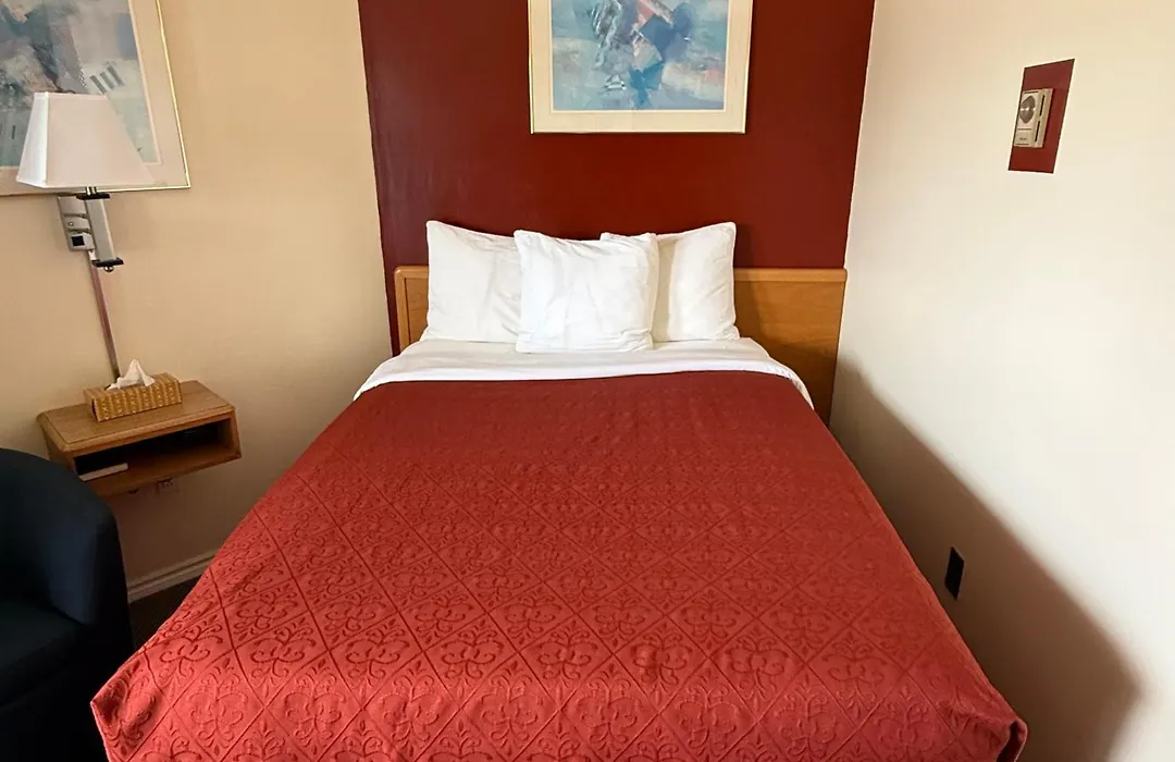 Trunk Road Motel-1