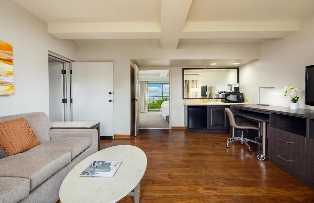Holiday Inn And Suites Phoenix Airport North By Ihg-1