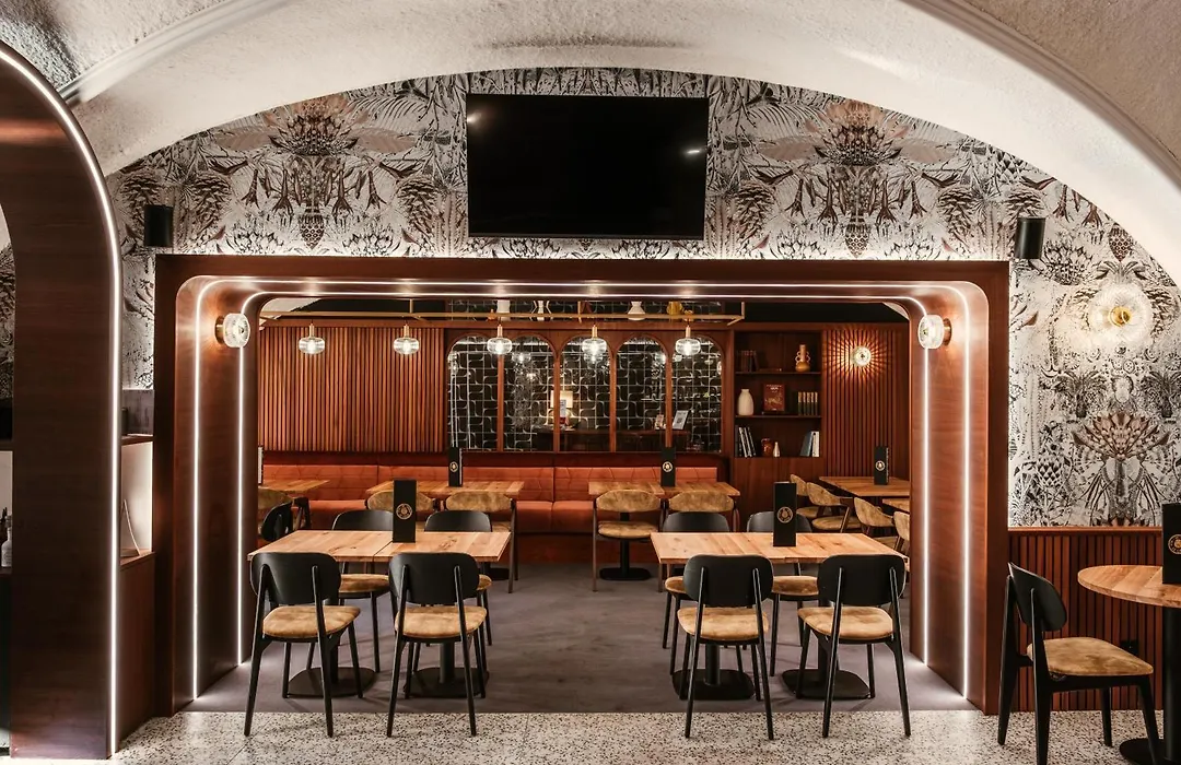 The Originals Boutique, Hotel Le Lion, Clermont-Ferrand-1