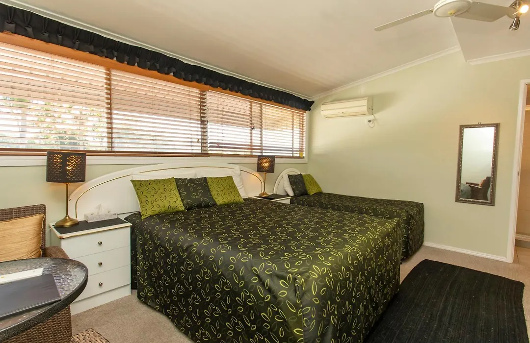 Ainslie Manor Guest House-1