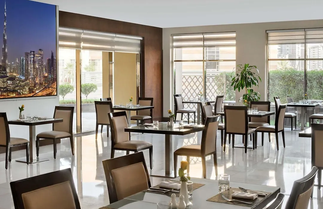 Mövenpick Hotel Apartments Al Mamzar Dubai-1
