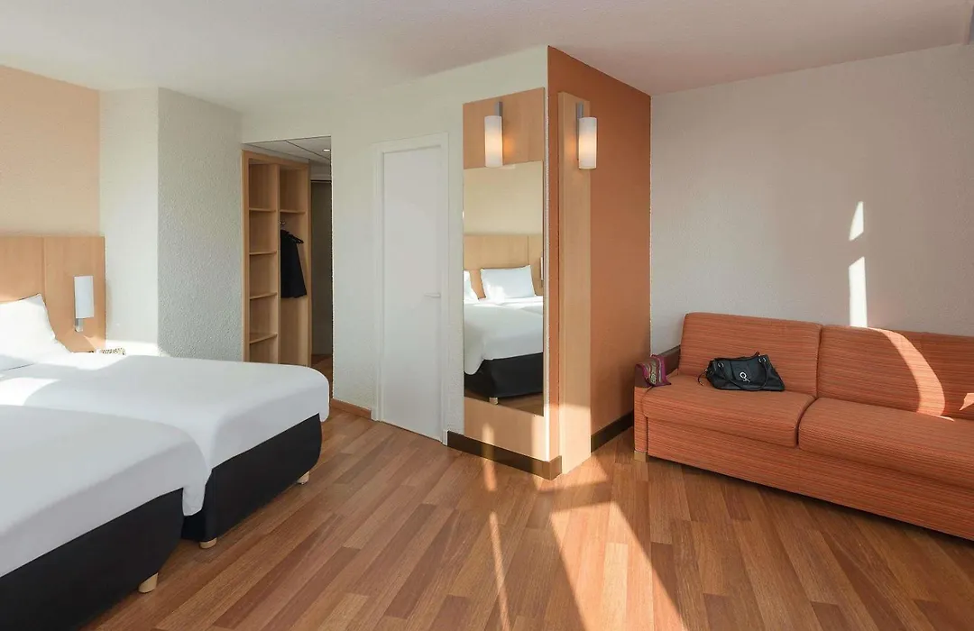 Ibis Metz Centre Gare-1