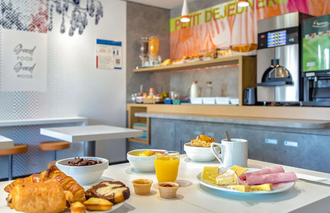 ibis budget Fréjus Capitou A8-1