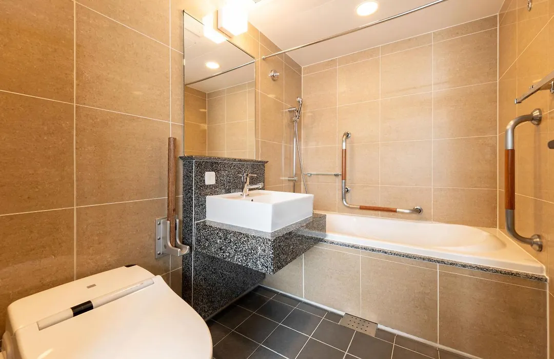 Apa Hotel Shimbashi Toranomon-1