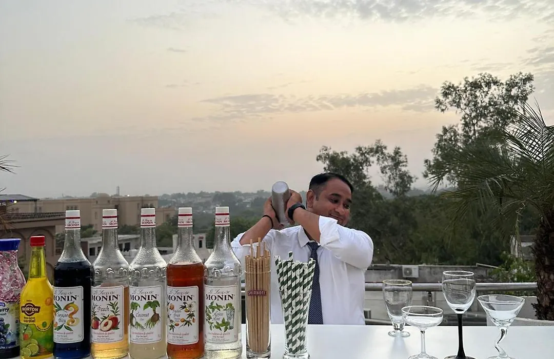 Hotel Atulyaa Taj-1