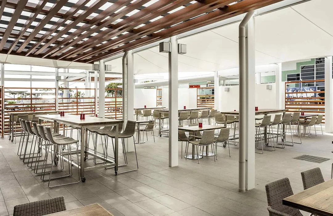 Ibis Mackay-1