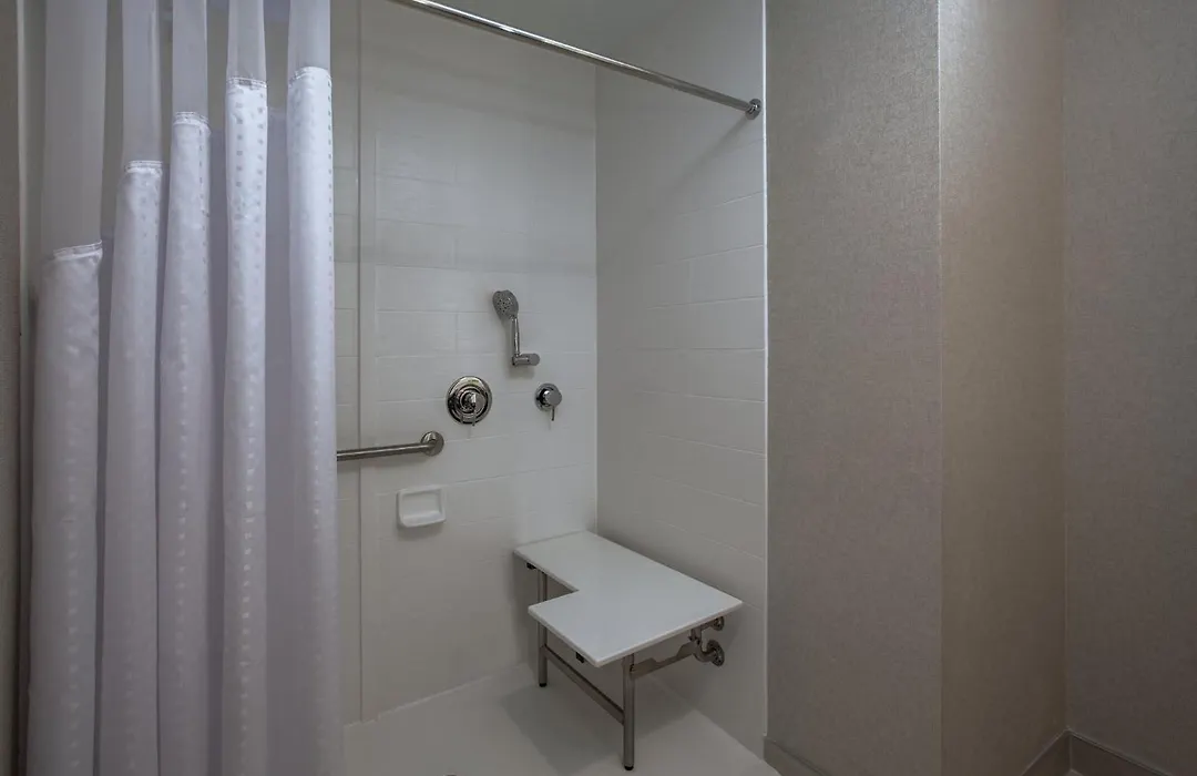 Holiday Inn Cleveland Clinic By Ihg-1