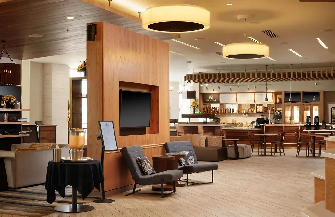 Courtyard By Marriott Erie Bayfront-1