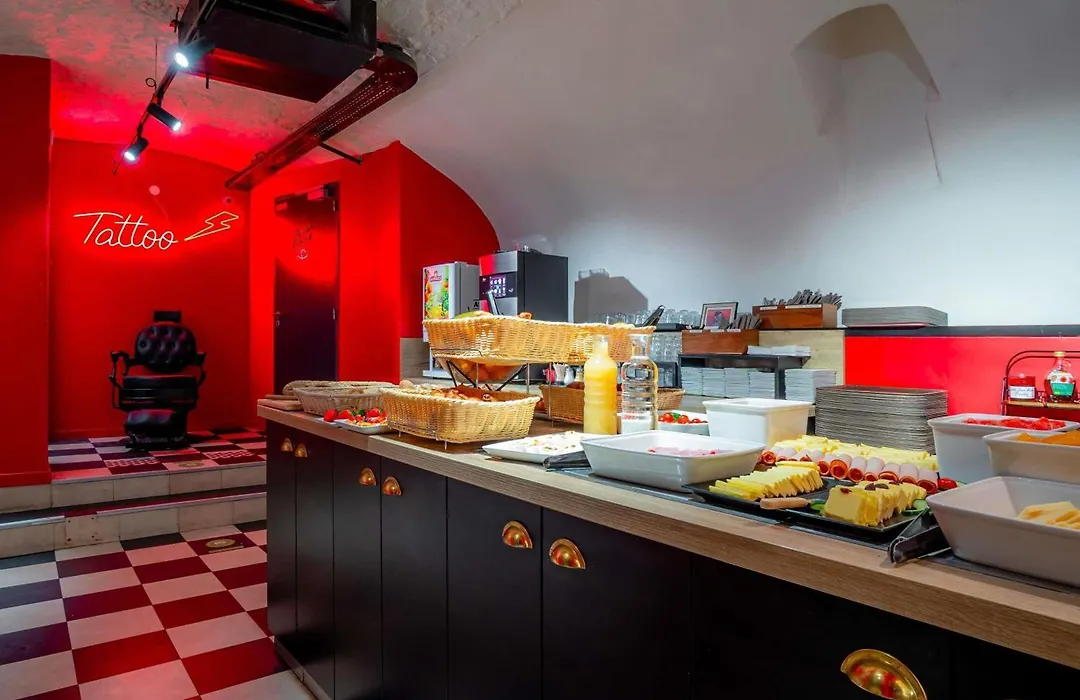 Ibis Styles Paris Gare De L'Est Magenta-1