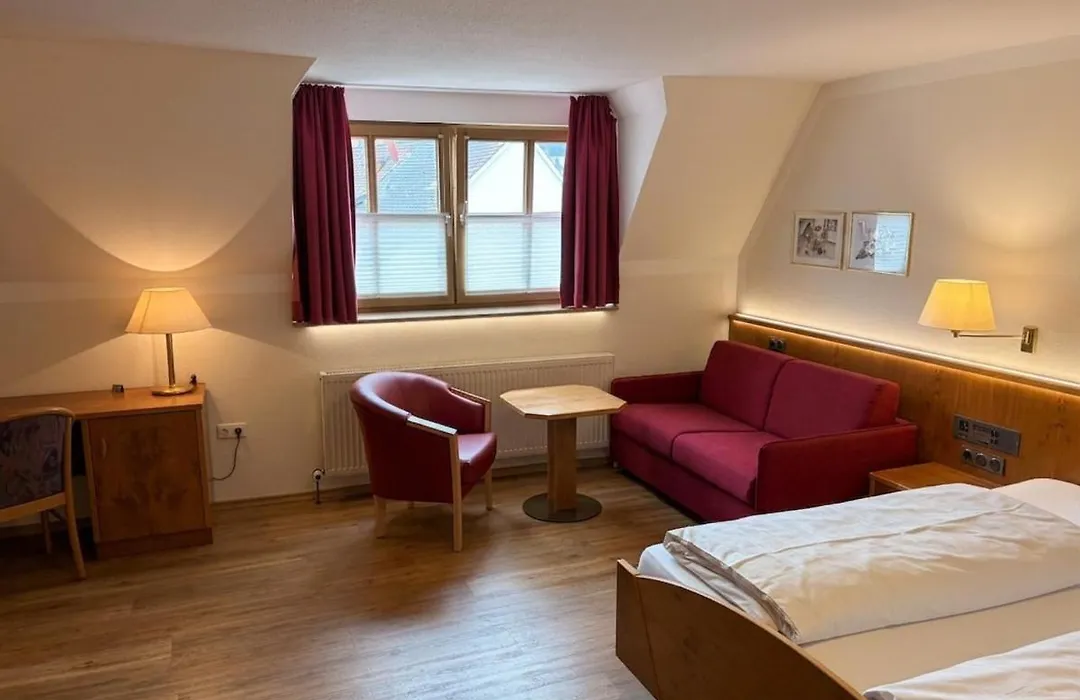 Zum Dallmayr Hotel Garni-1