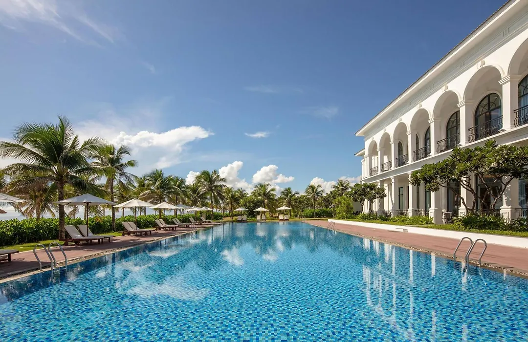 Melia Vinpearl Cam Ranh Beach Resort-1