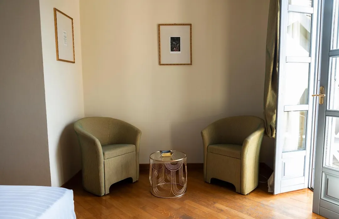 Albergo Castiglione Langhe-1