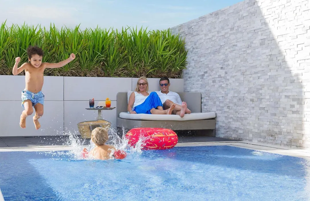 Novotel Bur Dubai - Healthcare City-1