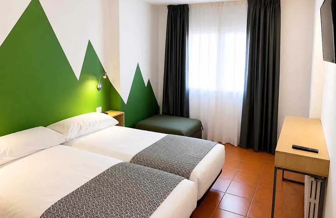 Hotel Musher-1
