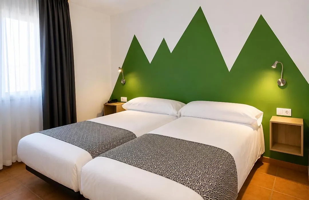 Hotel Musher-1