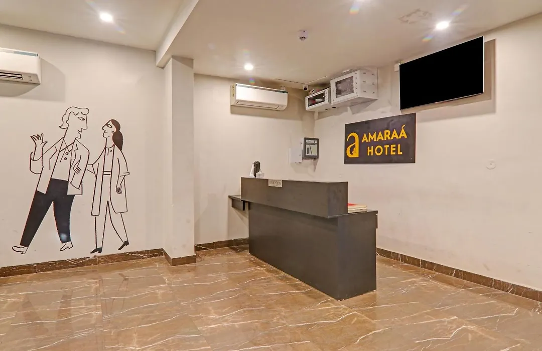 Super Townhouse Amaraa Hotel Near Phoenix Palassio-1