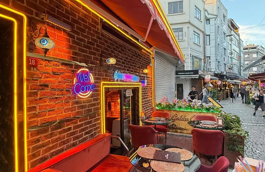 Golden Arrow Hotel-1