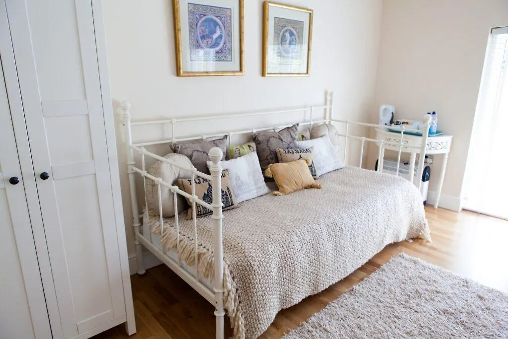Birch House Bed & Breakfast-1