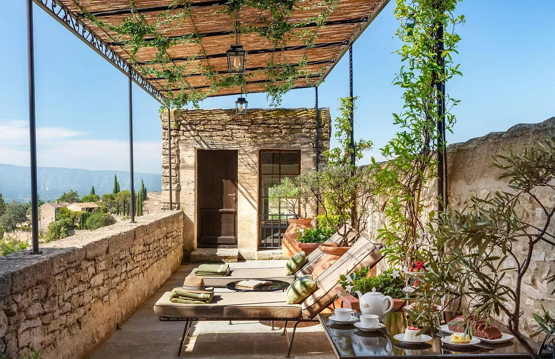Airelles Gordes, La Bastide-1