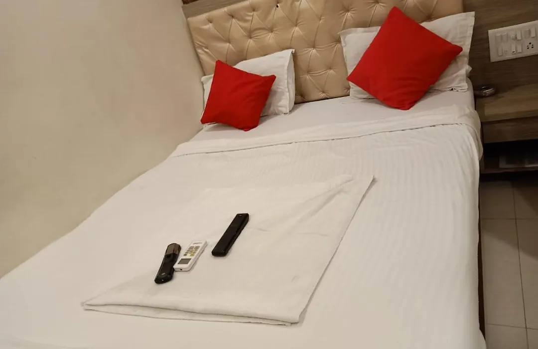 Hotel Time Gold Near Domestics Airport-1