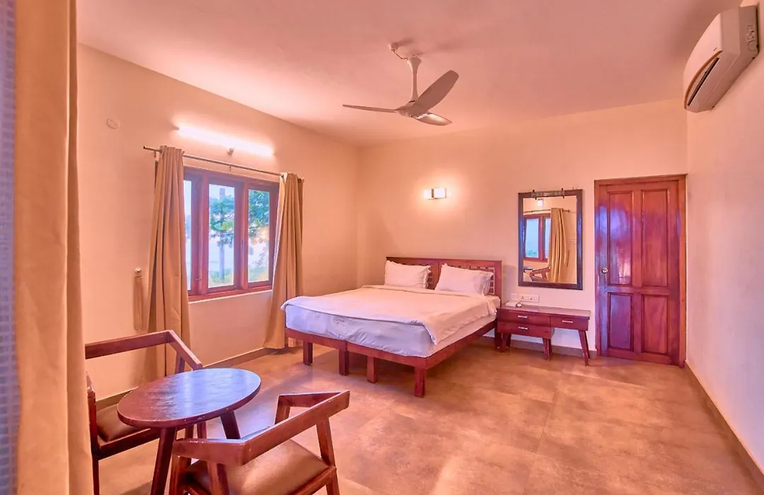 Solaris Beach View Resort & Spa By Voye Homes-1