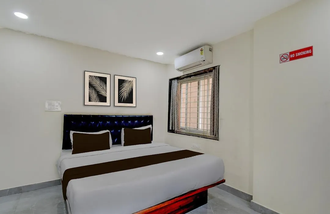 Hotel O Dolphin Luxury Ac Rooms-1