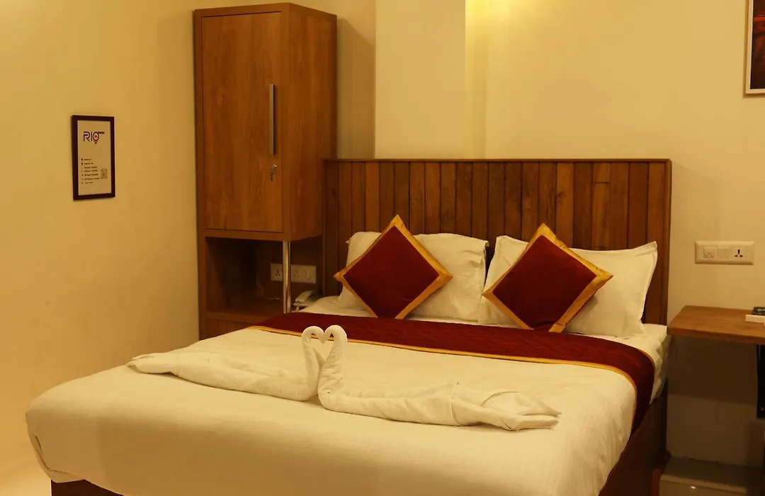 Rio Rooms Calicut Near Mims Hospital-1