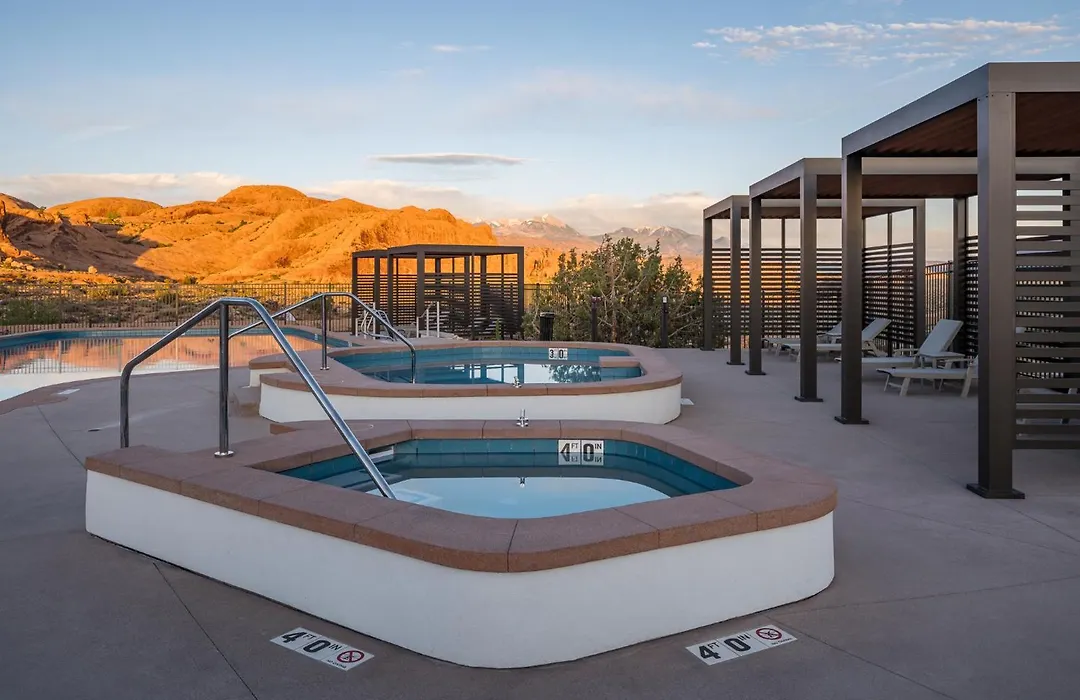 Lionsback Resort-1