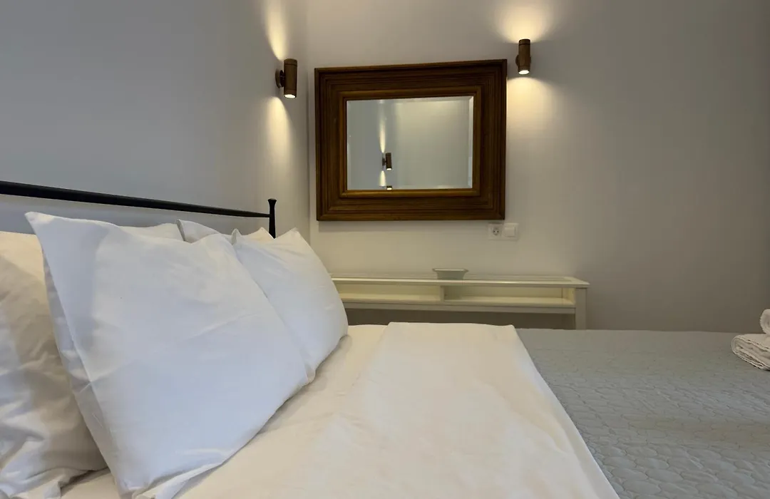 Douskos Uptown Living-1