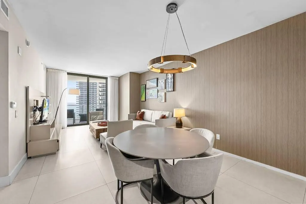 H Hollywood Resort & Residences By Zelloo-1