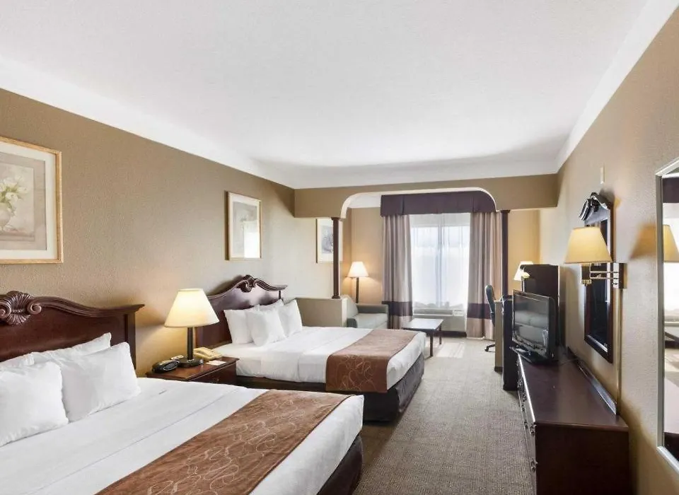 Comfort Suites Plainview-1