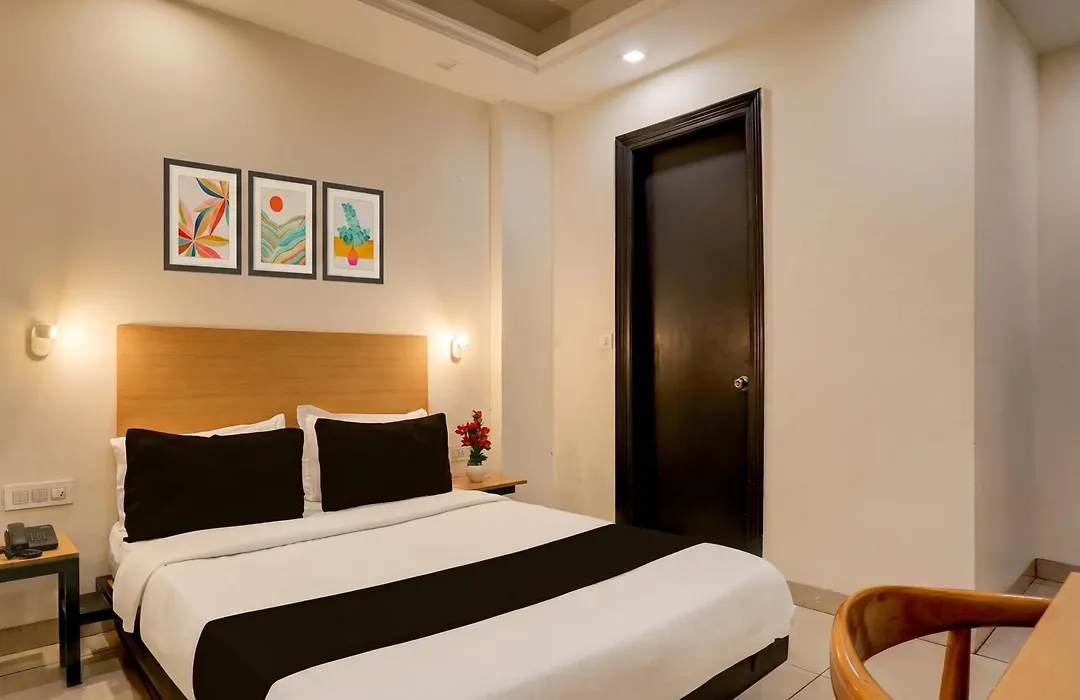 Townhouse Rohini Sector 18 Formerly Relic Stay-1