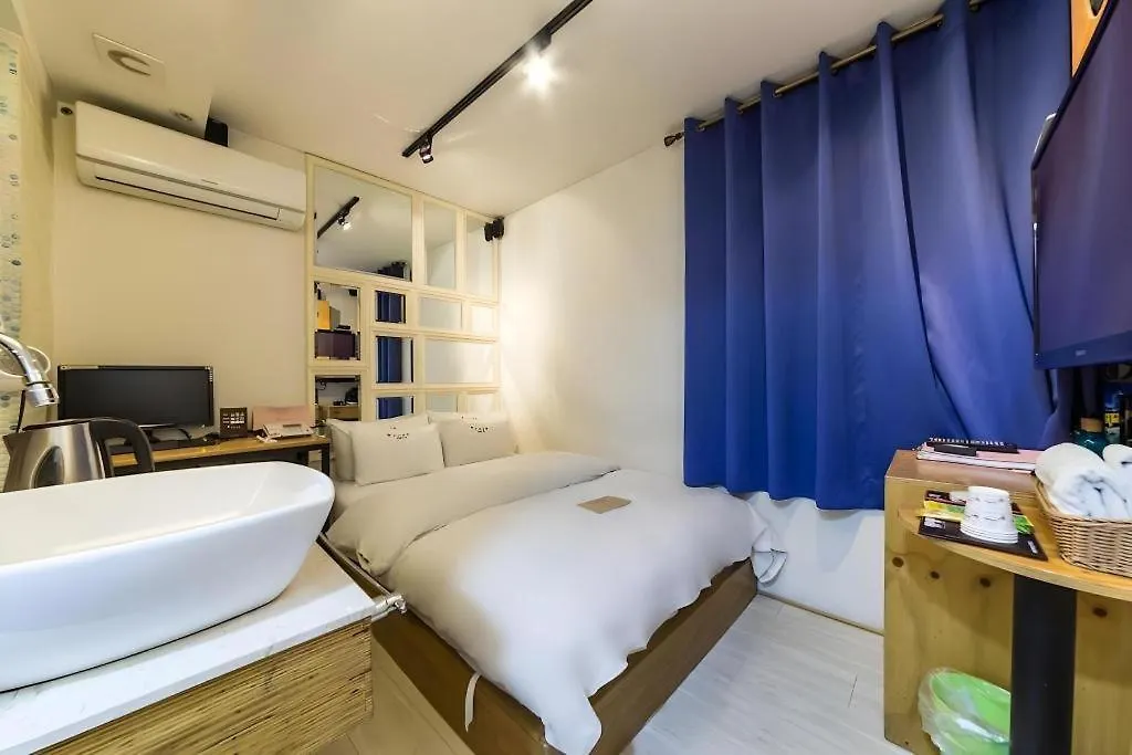 Hotel Yaja Yeongdeungpo-1