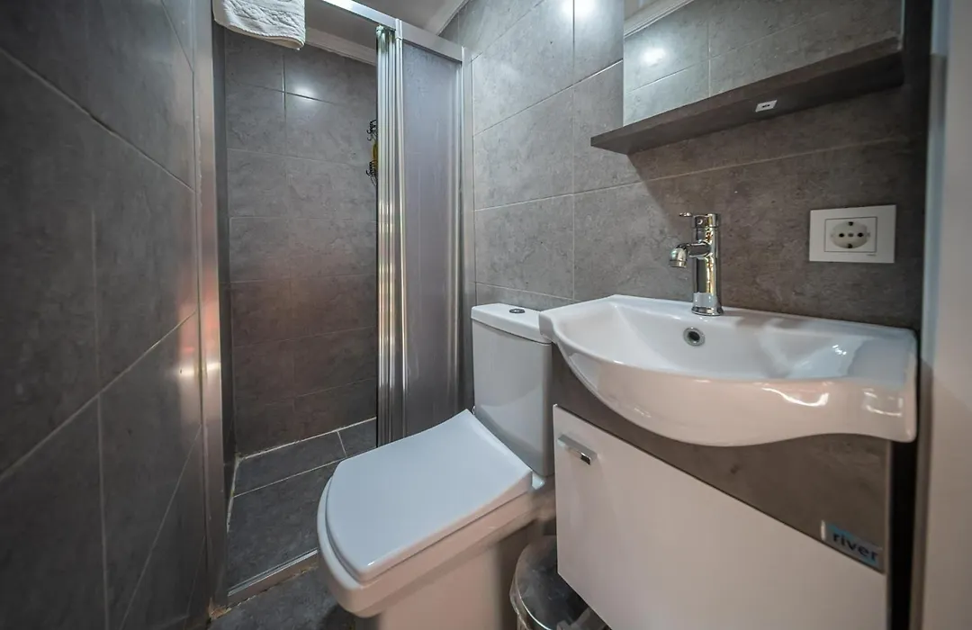 Cihangir Apart-1